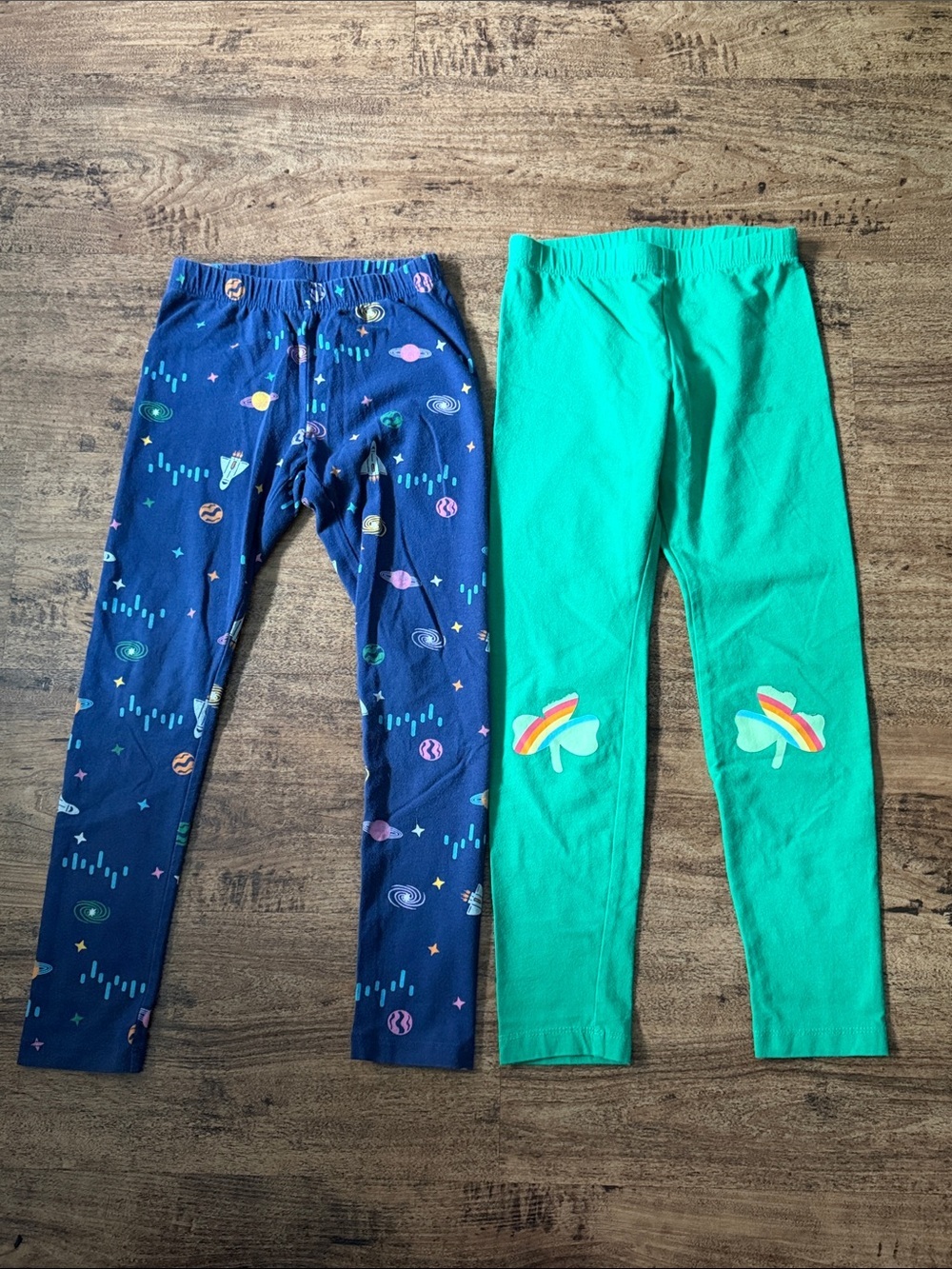 Girls' Space Print Navy Leggings & Green Rainbow Clover Leggings Set size 6/7